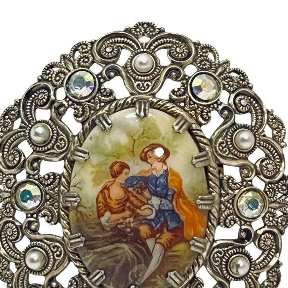 German Silver Tone Porcelain Brooch With Clear Rhinestones & Faux Pearls (5768) - Picture 2 of 6